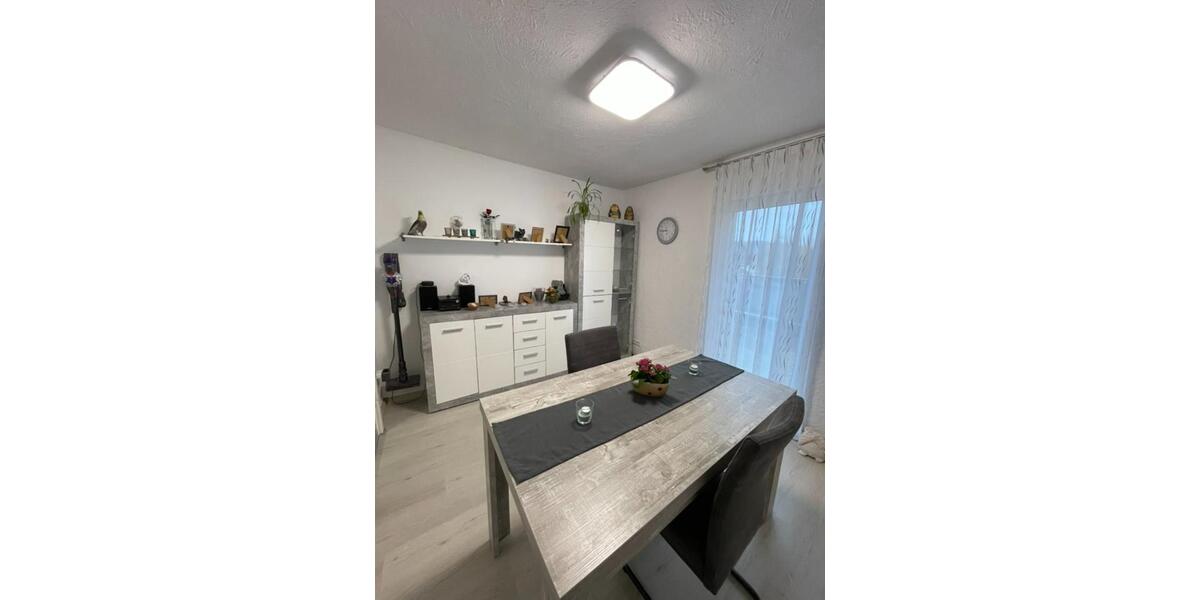 Erdgeschoßwohnung Schwäbisch Gmünd - 4 Zimmer, 85 m&sup2;, 1.050&euro; | Angebot:25177939