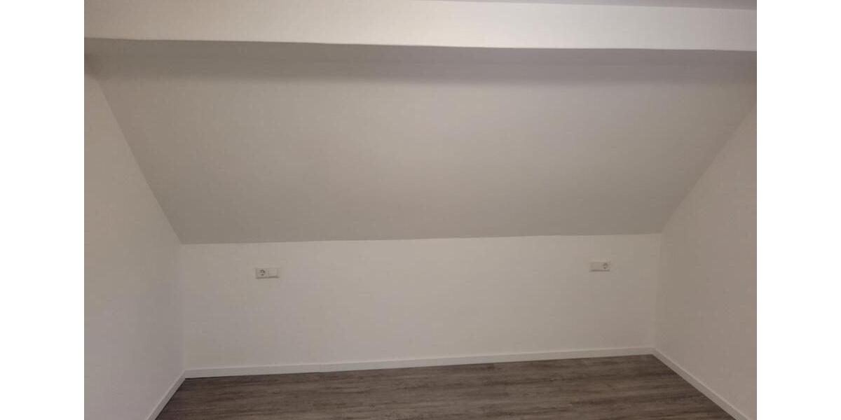 Dachgeschoßwohnung Feuchtwangen - 3 Zimmer, 80 m&sup2;, 800&euro; | Angebot:25907832