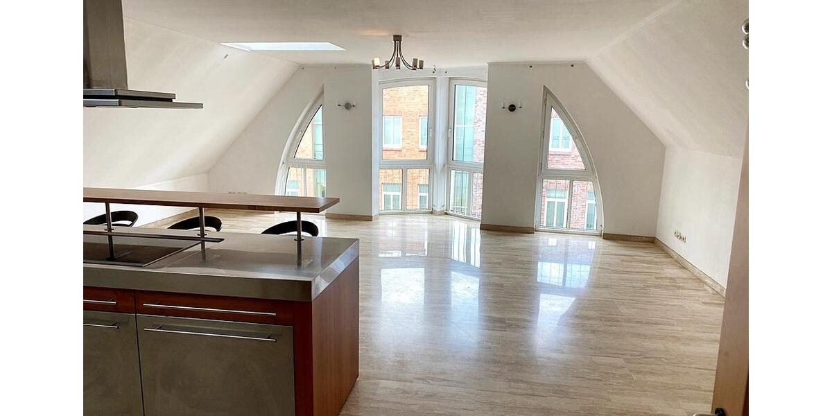 Dachgeschoßwohnung Itzehoe - 4 Zimmer, 122 m&sup2;, 990&euro; | Angebot:24534604