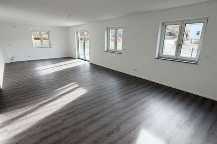 Wohnung Traunstein - 4 Zimmer, 120 m&sup2;, 1.490&euro; | Angebot:22160847