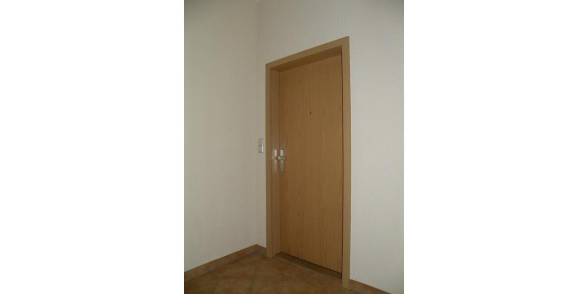 Erdgeschoßwohnung Werdau - 2 Zimmer, 51 m&sup2;, 245&euro; | Angebot:23466739