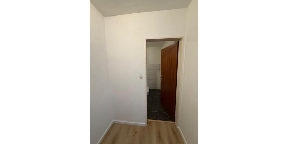 Etagenwohnung Hanau - 1 Zimmer, 33 m&sup2;, 585&euro; | Angebot:25049874