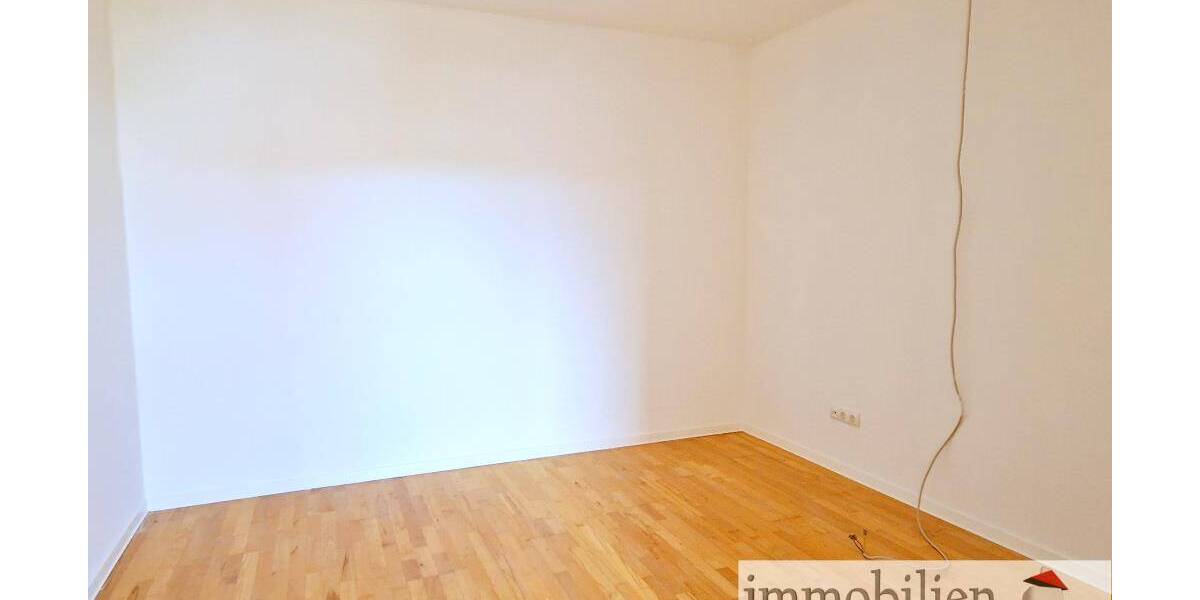 Gewerbeobjekt Weilheim - 4 Zimmer, 125 m&sup2;, 860&euro; | Angebot:24026718