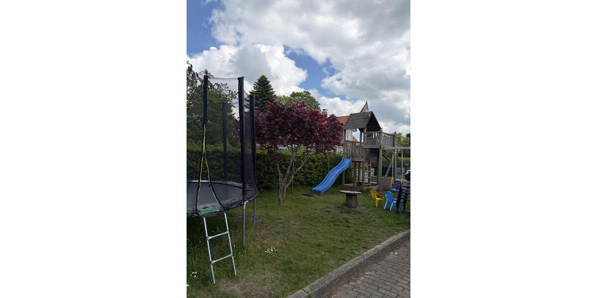 Dachgeschoßwohnung Henstedt-Ulzburg Ulzburg - 4 Zimmer, 60 m&sup2;, 550&euro; | Angebot:26638450