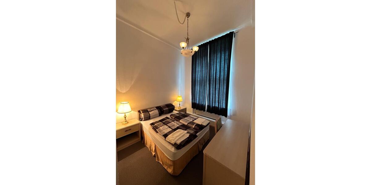 Wohnen auf Zeit Dresden Blasewitz - 10 Zimmer, 1 m&sup2;, 450&euro; | Angebot:26450137