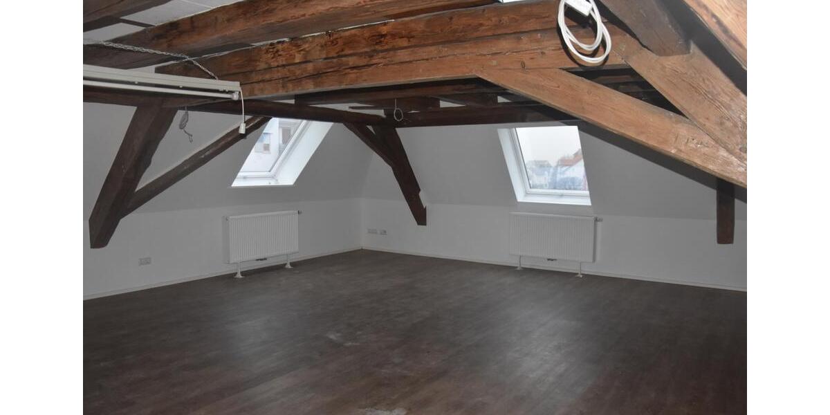 Dachgeschoßwohnung Bad Schussenried - 2 Zimmer, 88 m&sup2;, 1.100&euro; | Angebot:24842589