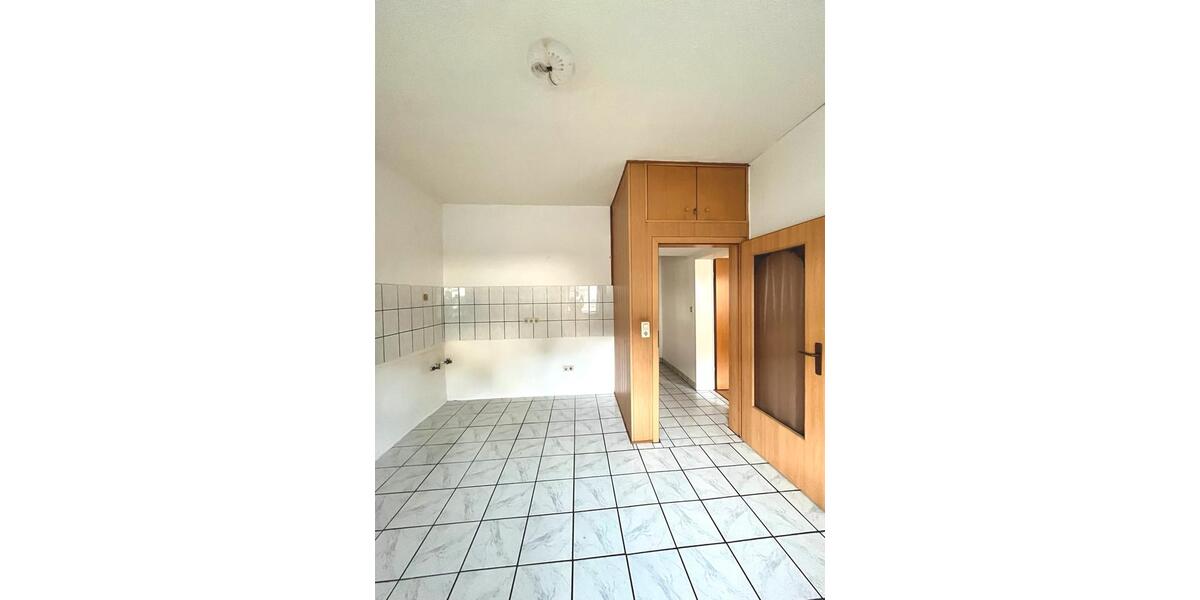 Erdgeschoßwohnung Gummersbach Berstig Süd - 3 Zimmer, 85 m&sup2;, 680&euro; | Angebot:24954454