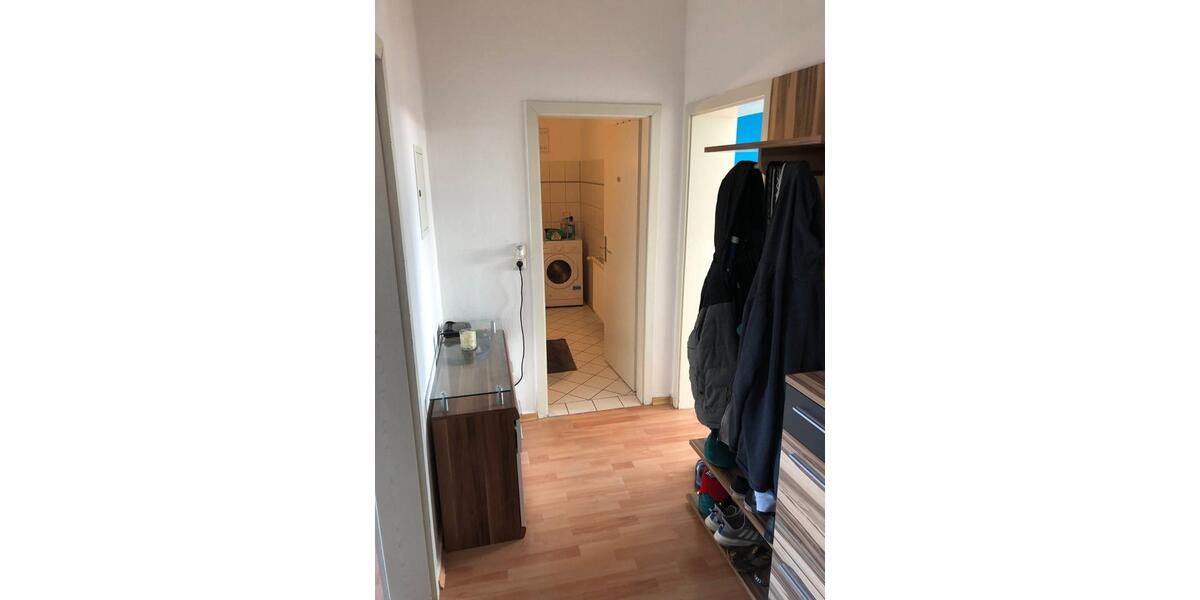Etagenwohnung Weißenfels - 4 Zimmer, 80 m&sup2;, 446&euro; | Angebot:26003570