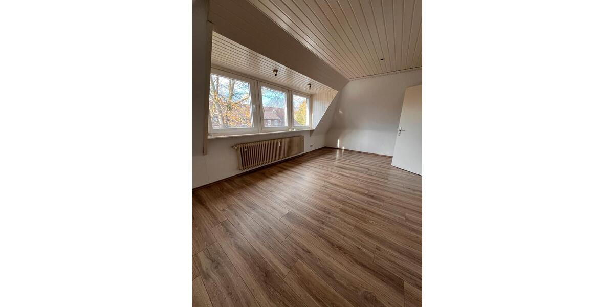 Kleine Wohnung für Alleinstehende in zentraler Lage von Ahlen zimmer