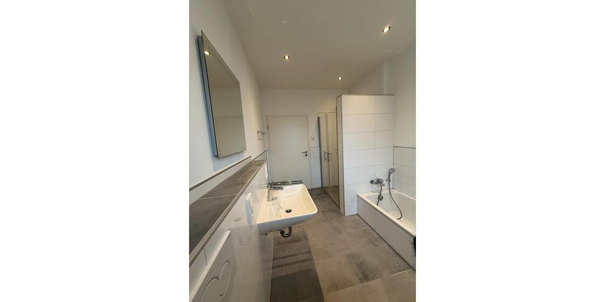 Neubau 3 -Zimmer-Wohnung mit Terrasse 3 zimmer