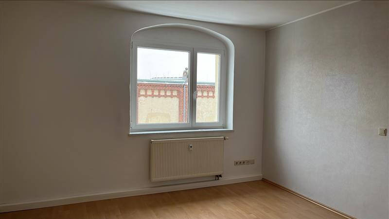 Etagenwohnung Halle (Saale) Damaschkestraße - 2 Zimmer, 48 m&sup2;, 350&euro; | Angebot:26744838
