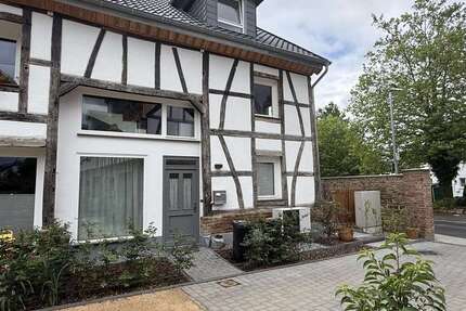 Wohnung Hennef - 4 Zimmer, 120 m&sup2;, 1.800&euro; | Angebot:26956299