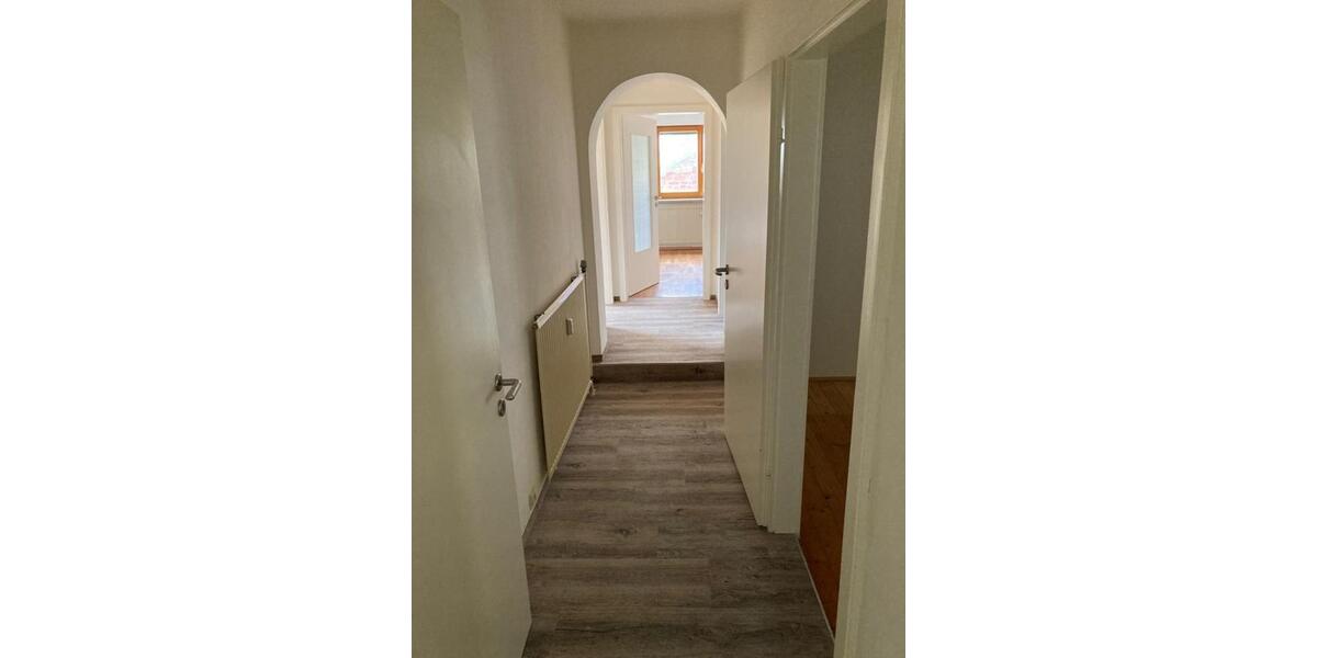 Geräumige und sonnige Wohnung im Nürnberger Raum 4 zimmer