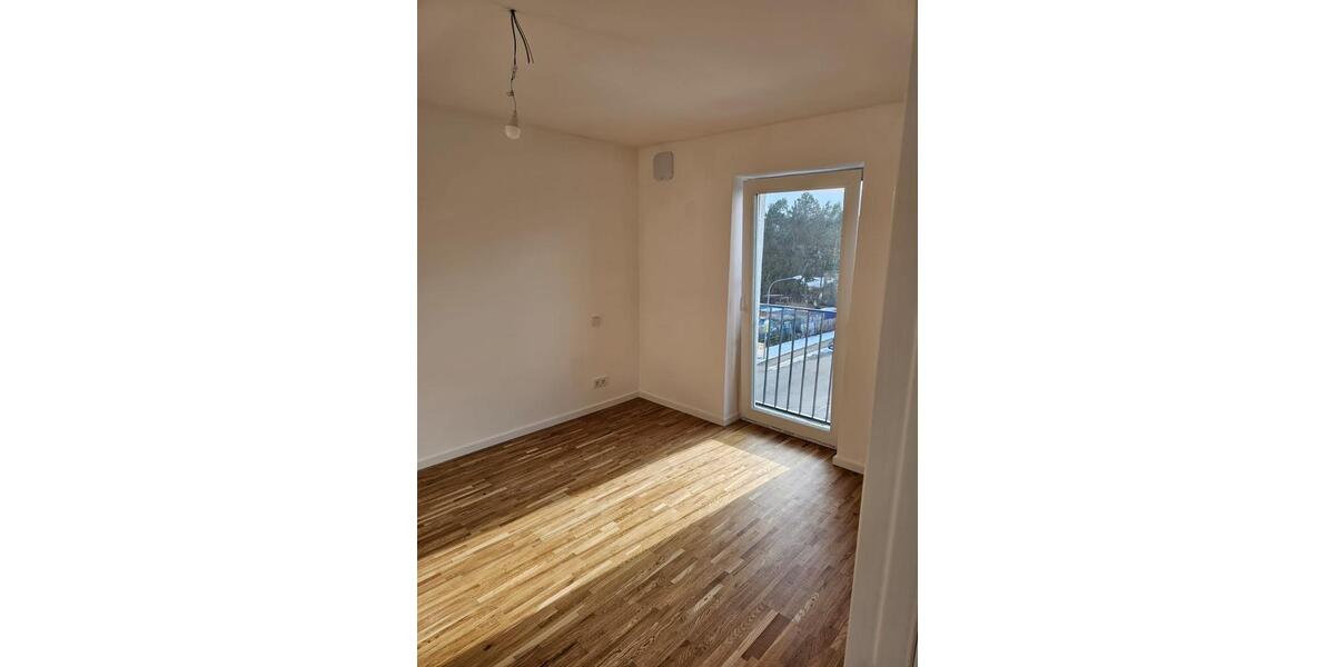 Etagenwohnung Rottenburg an der Laaber - 4 Zimmer, 117 m&sup2;, 1.295&euro; | Angebot:26026751