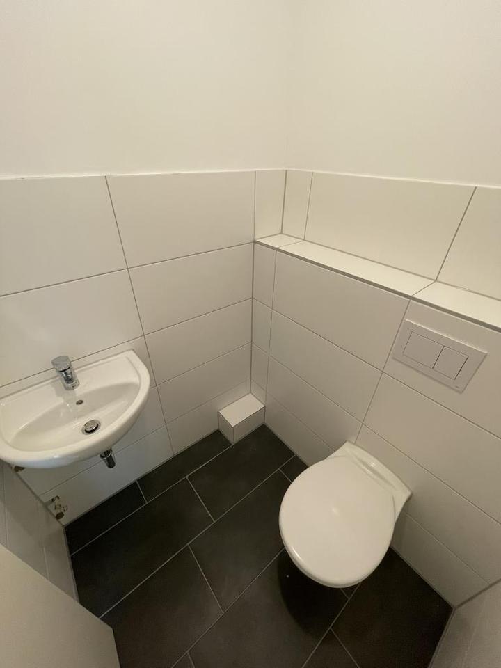 **FRISCH RENOVIERTE 3-ZIMMERWOHNUNG MIT BALKON** zimmer