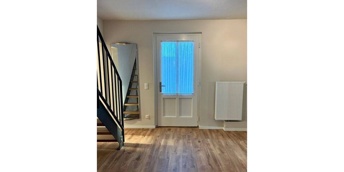 Einfamilienhaus Besdorf - 4 Zimmer, 160 m&sup2;, 2.200&euro; | Angebot:26017214