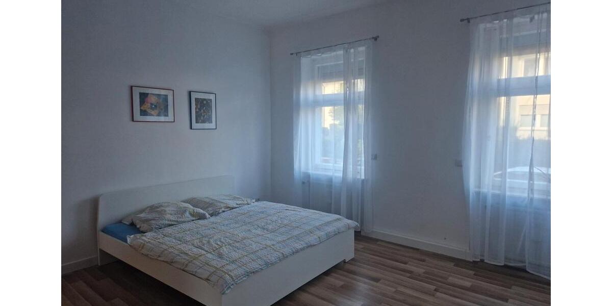 Erdgeschoßwohnung Berlin Steglitz-Zehlendorf - 4 Zimmer, 104 m&sup2;, 2.000&euro; | Angebot:26029801