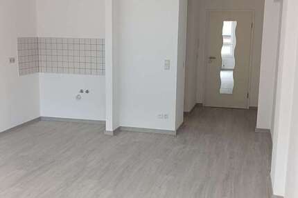 Wohnung zum Mieten in Hohenstein-Ernstthal 190 € 34 m² 1 zimmer