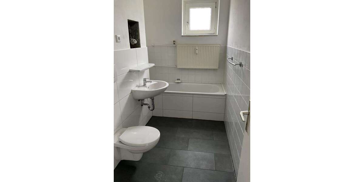 Etagenwohnung Wuppertal Vohwinkel - 3 Zimmer, 76 m&sup2;, 619&euro; | Angebot:25157845