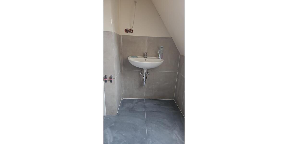 Dachgeschoßwohnung Mülheim an der Ruhr - 2.5 Zimmer, 70 m&sup2;, 700&euro; | Angebot:24866132