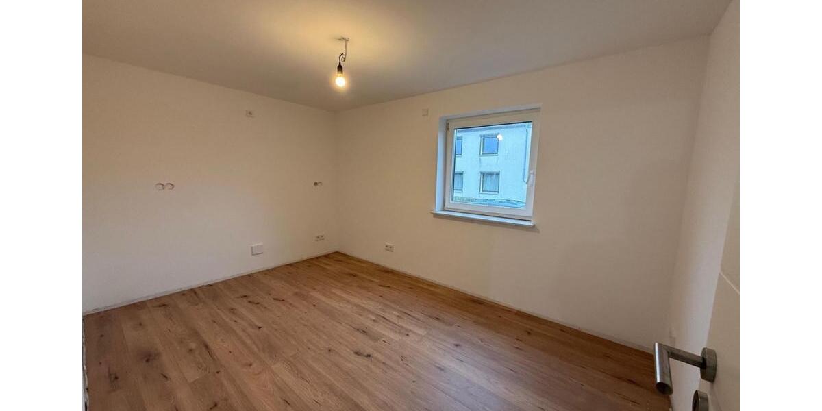 Erdgeschoßwohnung Düsseldorf Stadtbezirk 8 - 3 Zimmer, 73 m&sup2;, 820&euro; | Angebot:24763821