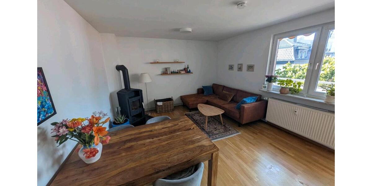 Etagenwohnung Frankfurt am Main Ostend - 3 Zimmer, 84 m&sup2;, 1.900&euro; | Angebot:26679021