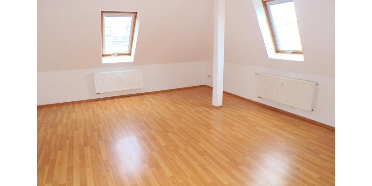 * gemütliche 2 Zimmer Wohnung in Leubnitz zu vermieten * mit Wanne und Dusche * 2 zimmer