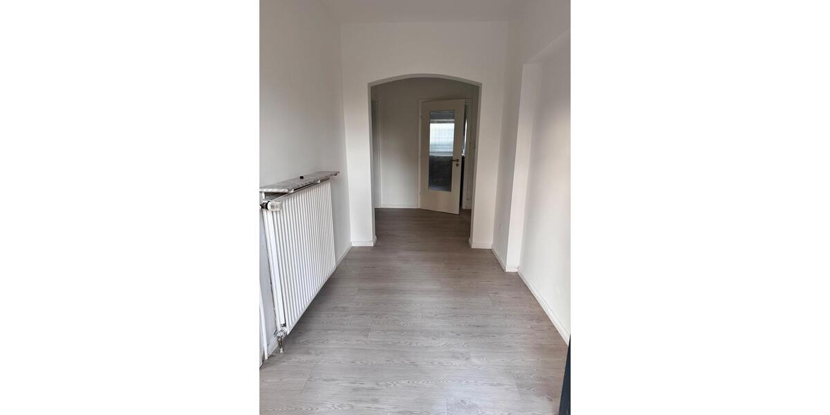 Erdgeschoßwohnung Oldendorf - 4 Zimmer, 120 m&sup2;, 1.200&euro; | Angebot:25974408