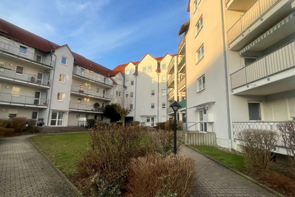Frisch gestrichene 3-Zimmer-Wohnung mit Balkon, Aufzug und Keller in Hildburghausen! 3 zimmer