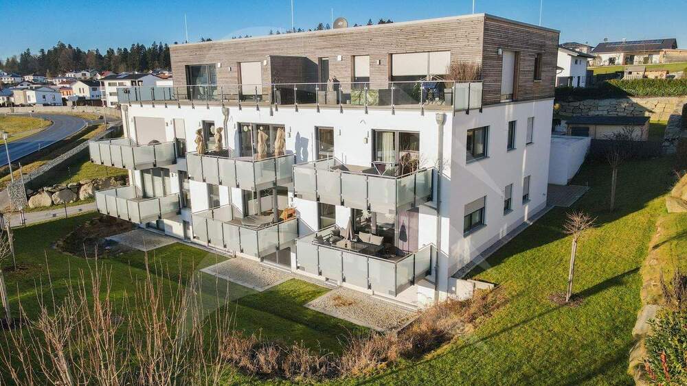 Etagenwohnung Waldkirchen Rohrwies - 4 Zimmer, 117 m&sup2;, 950&euro; | Angebot:25107847