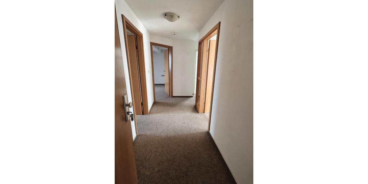 Dachgeschoßwohnung Traunreut Irsing - 3 Zimmer, 72 m&sup2;, 750&euro; | Angebot:25051998