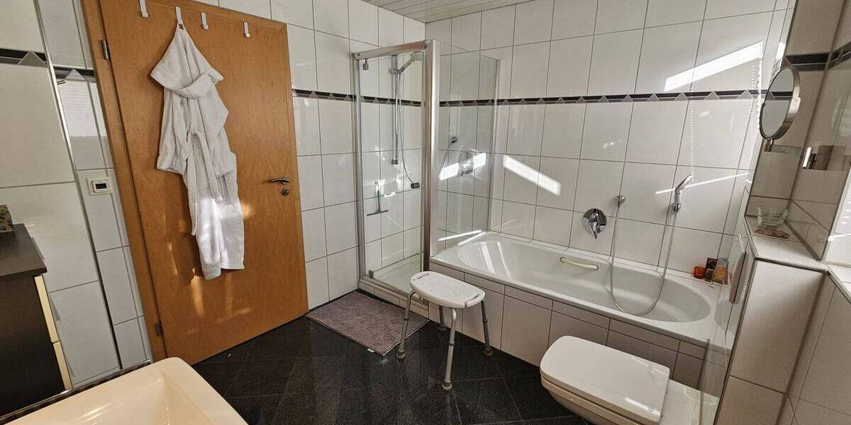Mehrfamilienhaus, Wohnhaus Neudenau Herbolzheim - 5 Zimmer, 150 m&sup2;, 1.400&euro; | Angebot:26768401