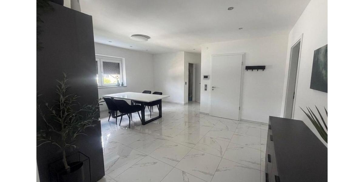 Etagenwohnung Cham - 5 Zimmer, 120 m&sup2;, 950&euro; | Angebot:26252399