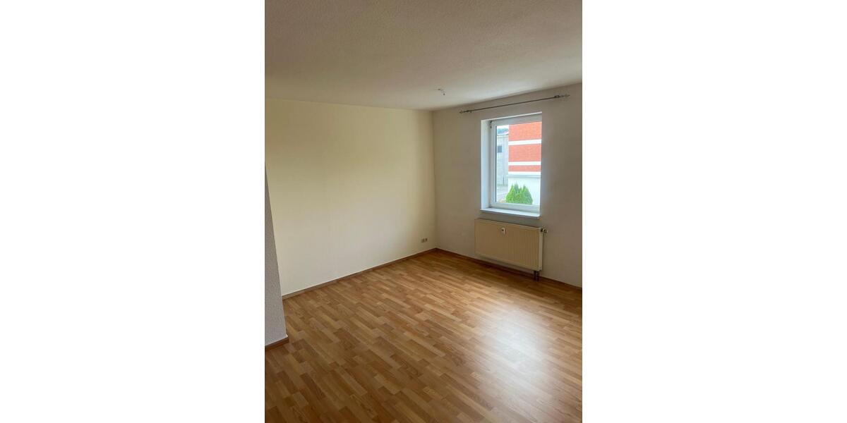Etagenwohnung Eisenberg - 3 Zimmer, 70 m&sup2;, 630&euro; | Angebot:24524293