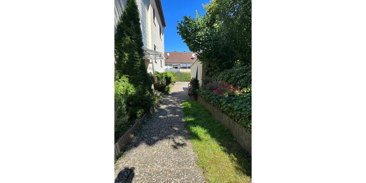 Moderne Dachgeschoss Wohnung in Weinsberg 3 zimmer