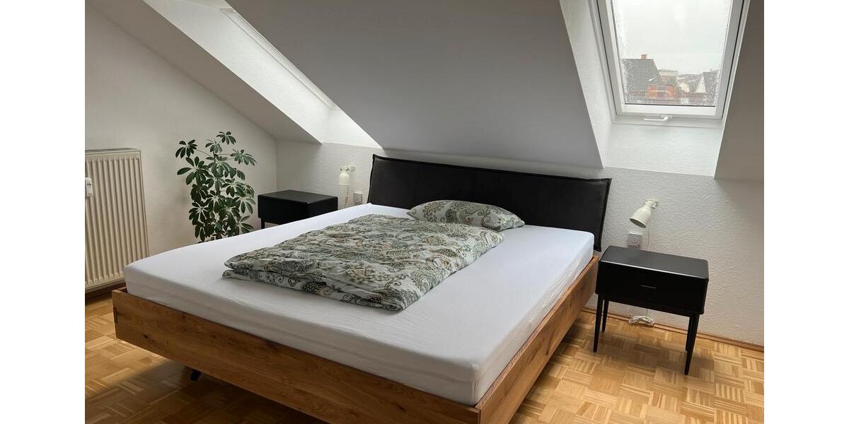 Dachgeschoßwohnung Ingelheim am Rhein - 4 Zimmer, 112 m&sup2;, 1.550&euro; | Angebot:26041433