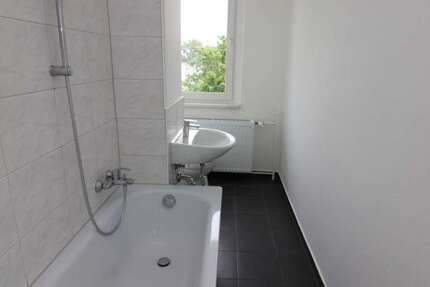 Wohnung Freiberg Freiberg West - 2 Zimmer, 47 m&sup2;, 319&euro; | Angebot:27242351