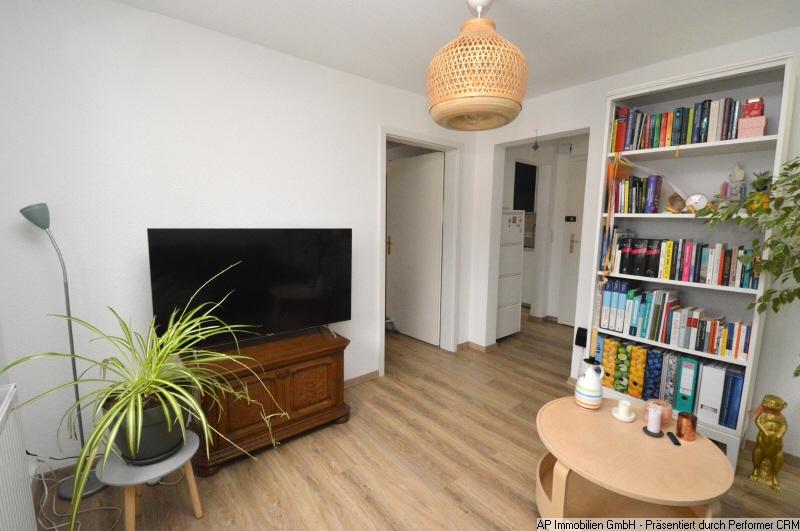 OBERSTADT - Dachgeschosswohnung, 2 Zimmer, Küche, Bad 2 zimmer