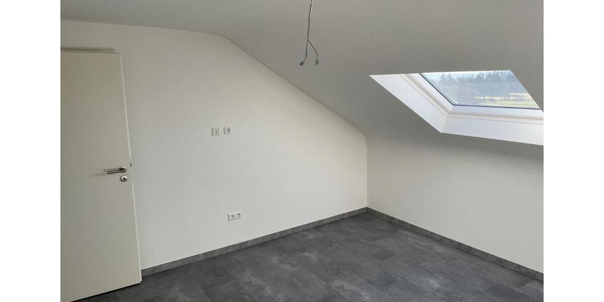Dachgeschoßwohnung Pforzheim Nordstadt - 2 Zimmer, 50 m&sup2;, 650&euro; | Angebot:25831213