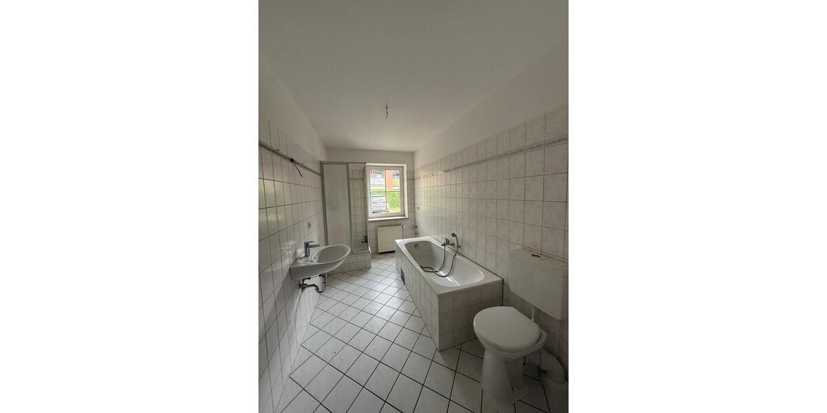 Etagenwohnung Ludwigslust - 2 Zimmer, 74 m&sup2;, 590&euro; | Angebot:26563577