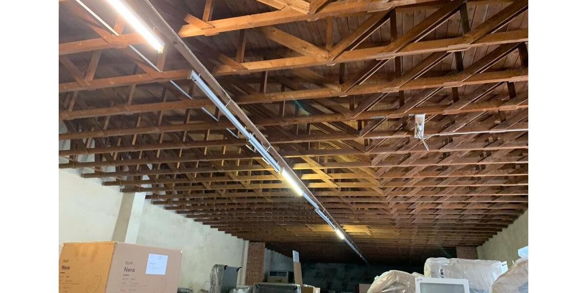 Lagerhalle (Nähe Solingen Hbf) zimmer