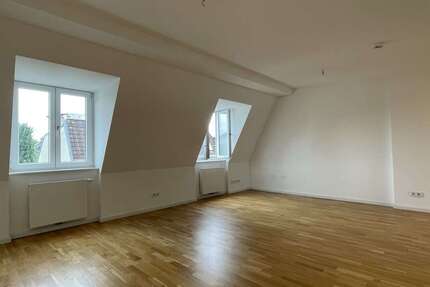 Wohnung Hamburg Neustadt - 1 Zimmer, 39 m&sup2;, 1.102&euro; | Angebot:27248200