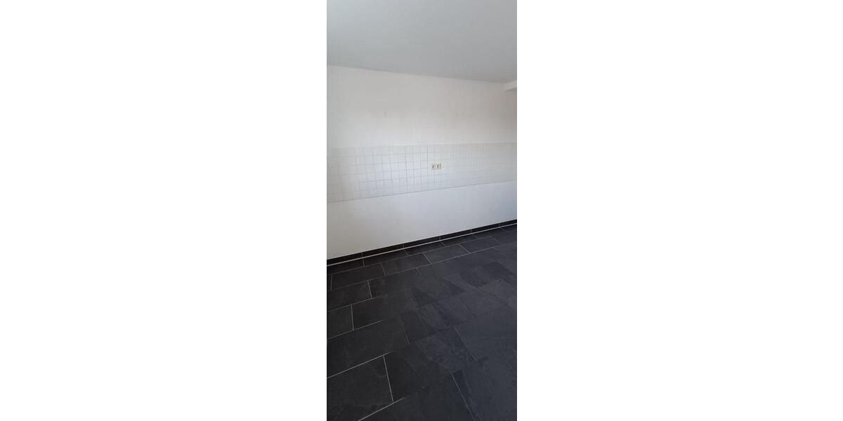 Dachgeschoßwohnung Meiningen - 4 Zimmer, 92 m&sup2;, 640&euro; | Angebot:24712352