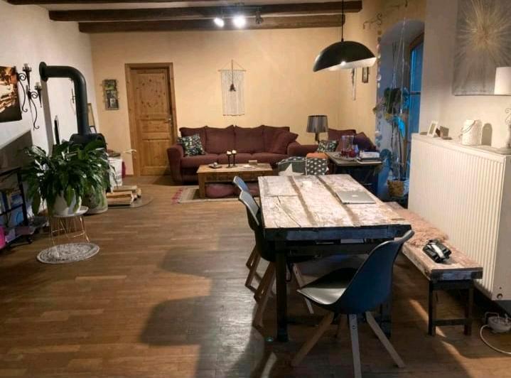 Etagenwohnung Kemnath - 3 Zimmer, 100 m&sup2;, 700&euro; | Angebot:24754032