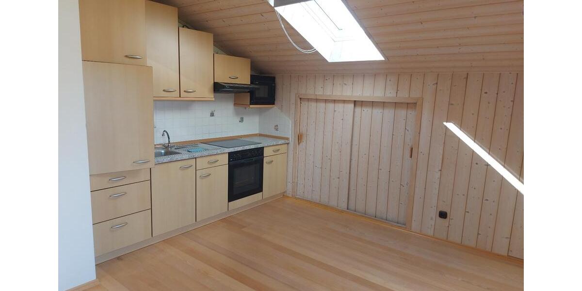 Sehr schöne 5 Zimmer-Wohnung in traumhafter Lage 5 zimmer