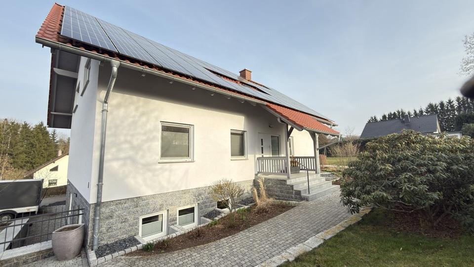 Mehrfamilienhaus, Wohnhaus Döbeln - 8 Zimmer, 200 m&sup2;, 2.500&euro; | Angebot:25612550