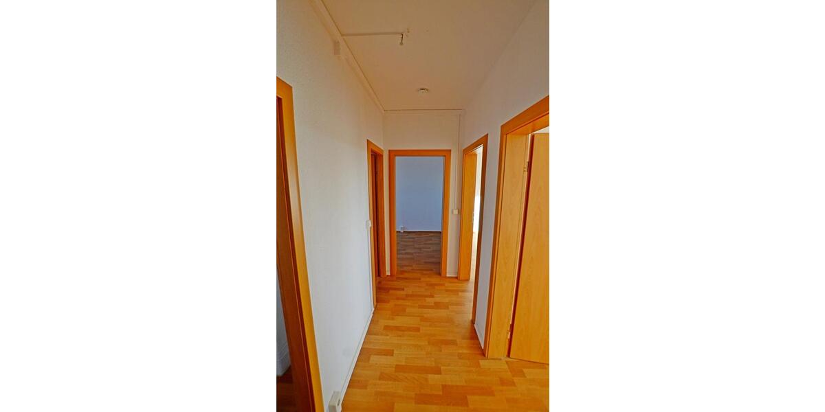 Etagenwohnung Sangerhausen - 3 Zimmer, 61 m&sup2;, 366&euro; | Angebot:26381092