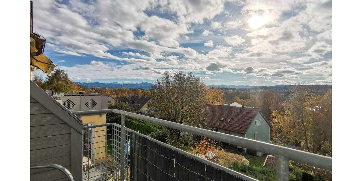 Sonnige, vollmöbilierte 3 Zimmer-Wohnung mit Süd-Balkon - Bergblick und Blick über Kempten! 3 zimmer