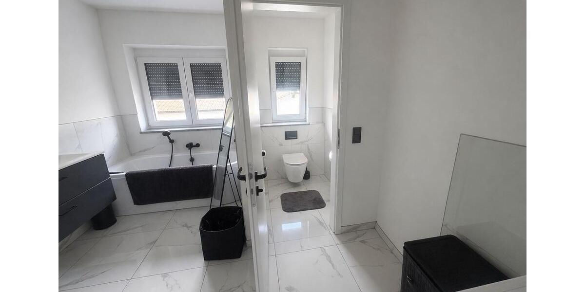 Etagenwohnung Cham - 5 Zimmer, 120 m&sup2;, 950&euro; | Angebot:26252399