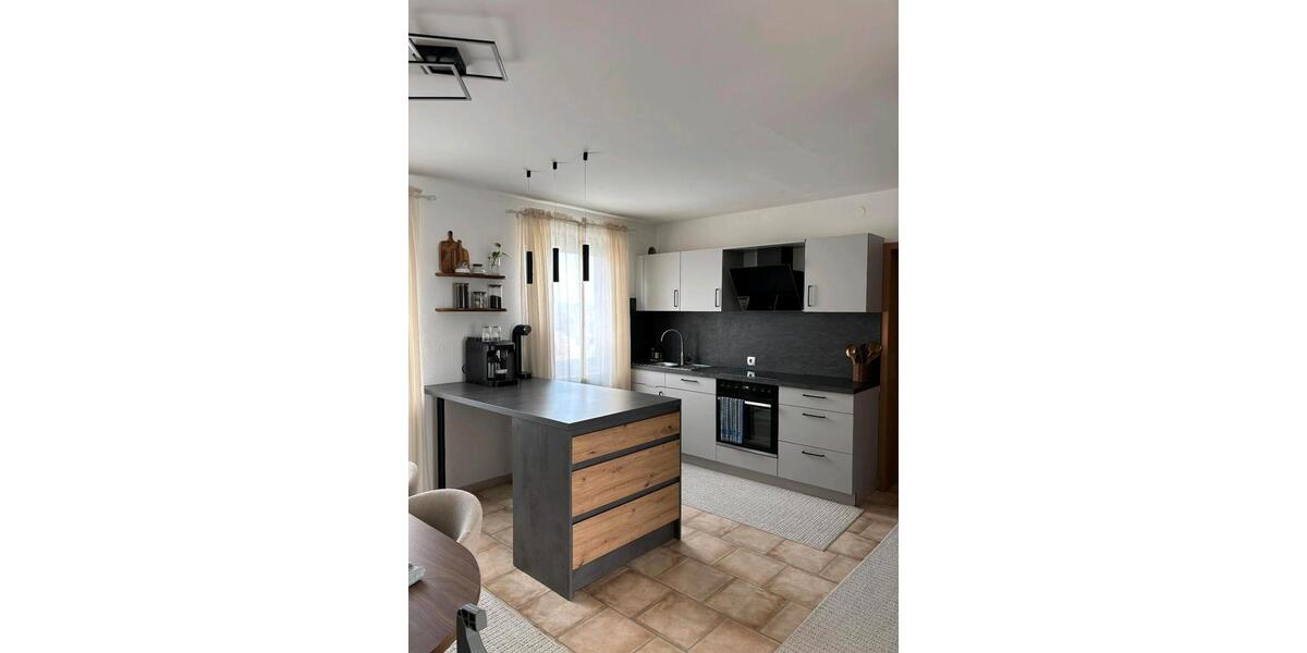 Etagenwohnung Hebertsfelden - 3.5 Zimmer, 118 m&sup2;, 950&euro; | Angebot:26618016